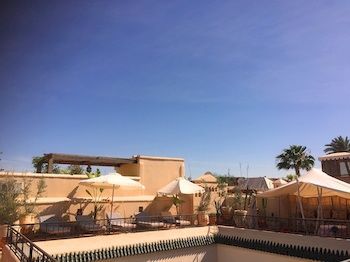 摩洛哥传统庭院住宅 东方鲜花庭院旅馆 4*